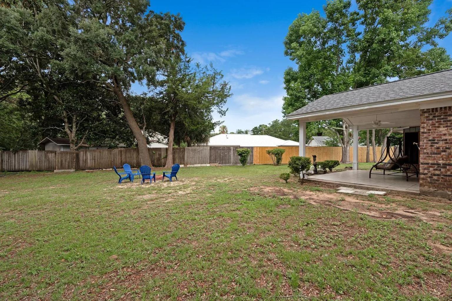 Quiet Relaxing Home - Close To Downtown & Beach 4Br-2Bt ペンサコーラ エクステリア 写真